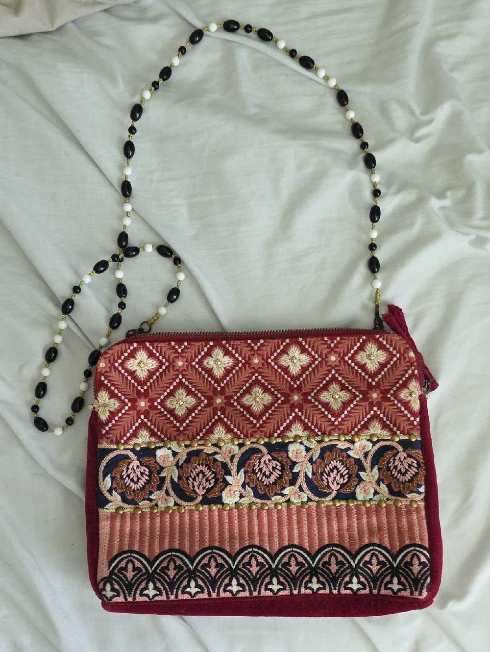Viral Embroidered Purse